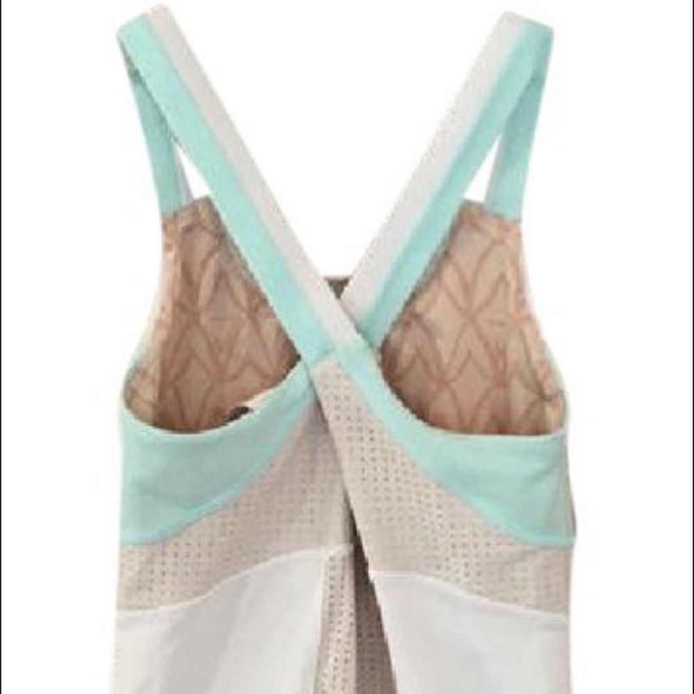 Ivivva Rally Point Tank Size 10 NWT